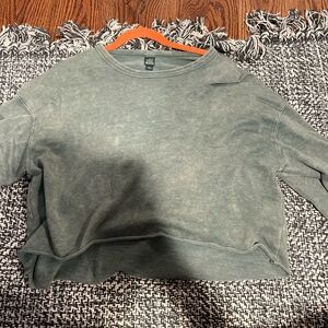 wild fable green cropped sweatshirt